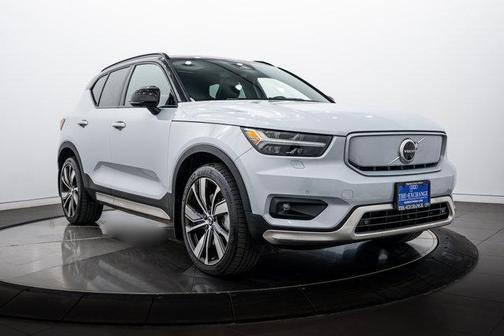 2021 Volvo XC40 Recharge Pure Electric P8