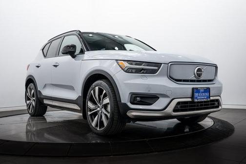2021 Volvo XC40 Recharge Pure Electric P8