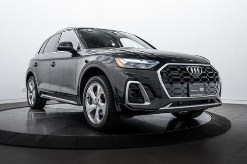 2023 Audi Q5 45 S line Premium Plus