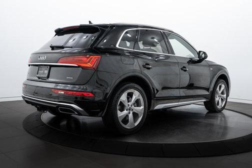 2023 Audi Q5 45 S line Premium Plus