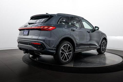 Tambora 2026 Audi Q5 Premium Plus