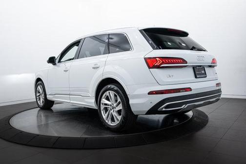 2024 Audi Q7 55 Premium Plus