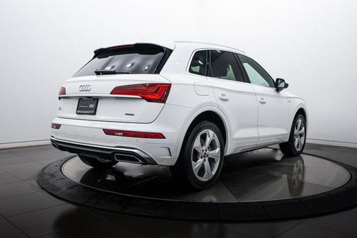 2023 Audi Q5 45 S line Premium Plus
