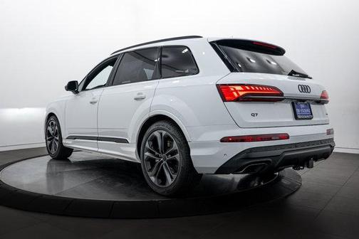 2026 Audi Q7 55 Premium Plus