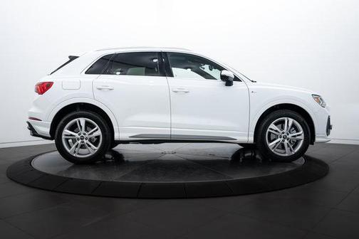 2024 Audi Q3 45 S line Premium Plus