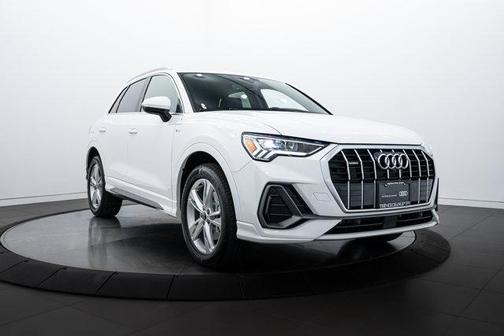 2024 Audi Q3 45 S line Premium Plus