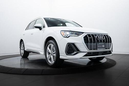 2024 Audi Q3 45 S line Premium Plus