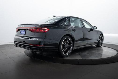 2025 Audi A8 L 55