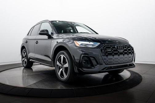Mythos Black Metallic 2023 Audi Q5 45 S line Premium Plus