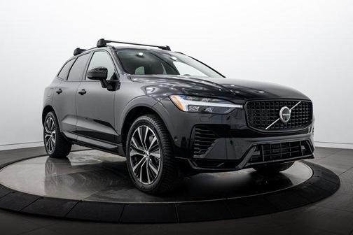 Onyx Black Metallic 2023 Volvo XC60 Recharge Plug-In Hybrid Ultimate Dark Theme