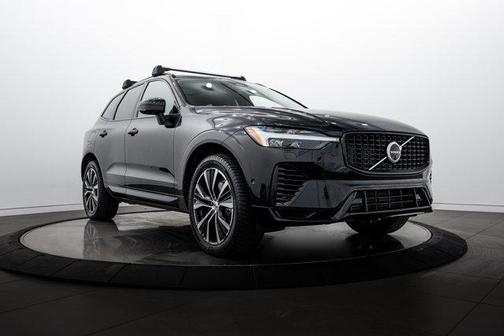 Onyx Black Metallic 2023 Volvo XC60 Recharge Plug-In Hybrid Ultimate Dark Theme