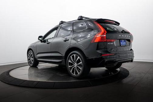 Onyx Black Metallic 2023 Volvo XC60 Recharge Plug-In Hybrid Ultimate Dark Theme