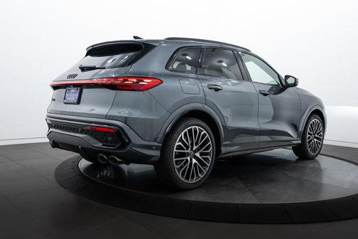 2025 Audi SQ5 3.0T Premium Plus