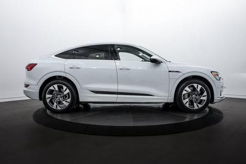 2020 Audi e-tron Sportback Premium Plus