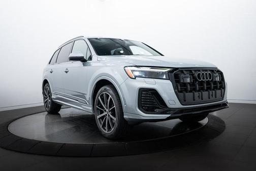 2025 Audi Q7 45 Premium Plus