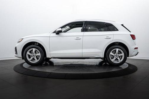 2023 Audi Q5 40 Premium