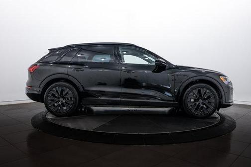 2024 Audi Q8 e-tron Prestige