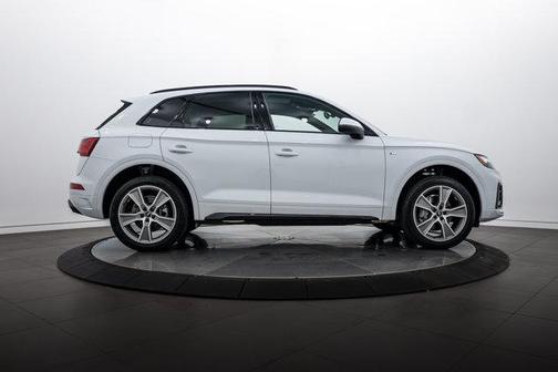 2025 Audi Q5 45 S line Premium