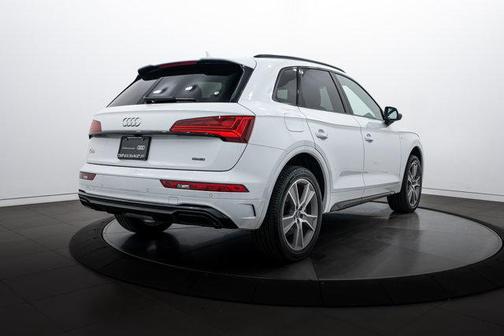 2025 Audi Q5 45 S line Premium