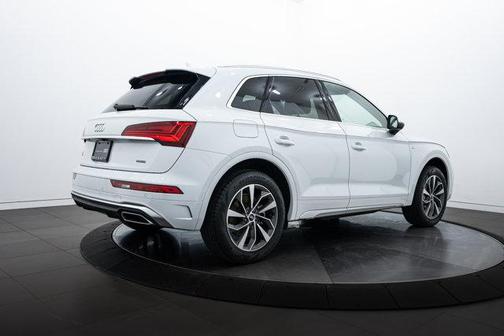 2022 Audi Q5 45 S line Premium Plus