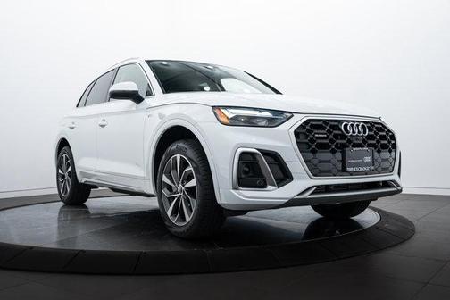 2022 Audi Q5 45 S line Premium Plus