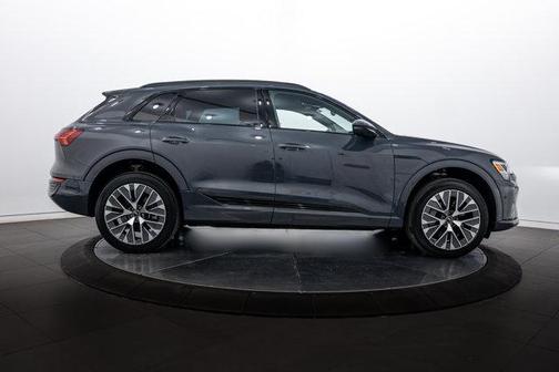 2024 Audi Q8 e-tron Premium Plus