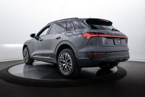 2024 Audi Q8 e-tron Premium Plus