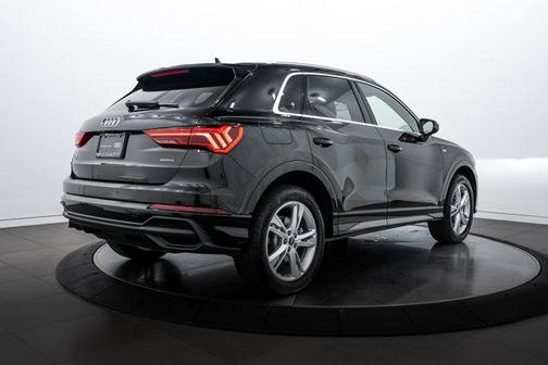 2024 Audi Q3 S line Premium