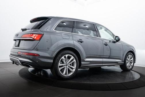 2025 Audi Q7 55 Prestige