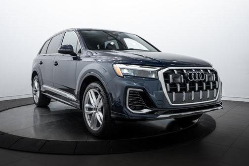 2025 Audi Q7 55 Premium Plus