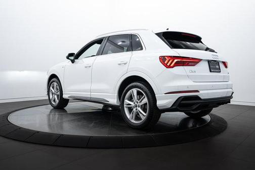 2024 Audi Q3 45 S line Premium Plus