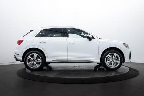 2024 Audi Q3 45 S line Premium Plus