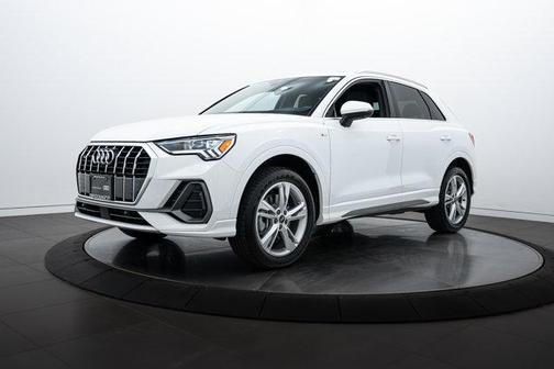 2024 Audi Q3 45 S line Premium Plus