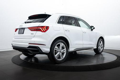 2024 Audi Q3 45 S line Premium Plus