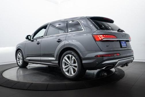 2025 Audi Q7 55 Prestige