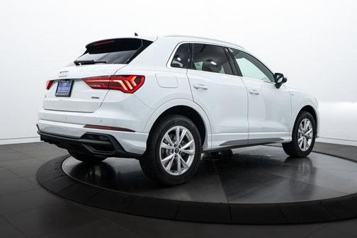 2025 Audi Q3 45 S line Premium Plus