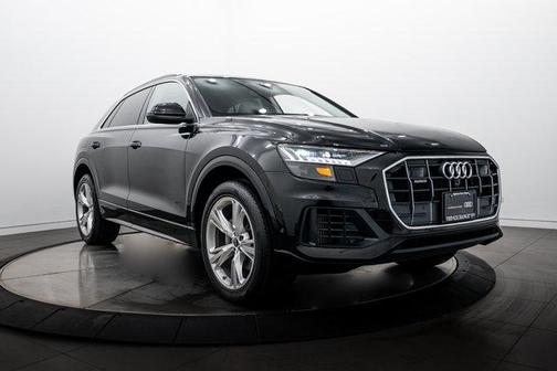 Mythos Black Metallic 2023 Audi Q8 55 Premium