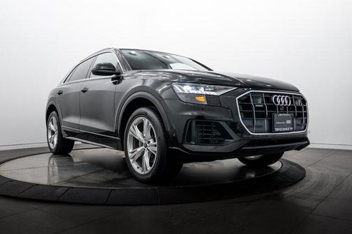 Mythos Black Metallic 2023 Audi Q8 55 Premium