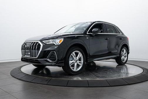 2024 Audi Q3 S line Premium