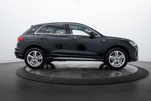 2024 Audi Q3 S line Premium