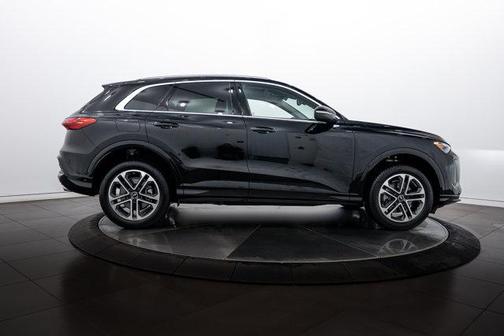 2025 Audi Q5 Premium