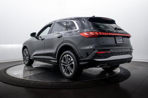 2025 Audi Q5 Premium