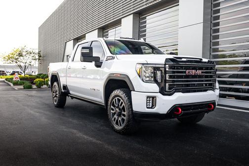 Summit White 2023 GMC Sierra 3500 AT4