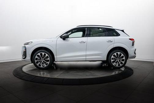 Glacier White 2026 Audi Q3 S line