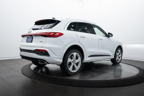 2025 Audi Q5 Premium Plus