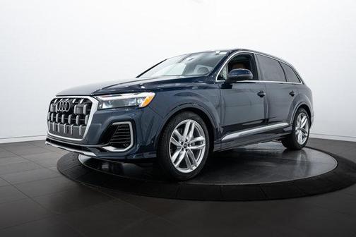 2025 Audi Q7 55 Premium Plus