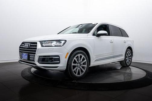 2019 Audi Q7 45 Premium Plus