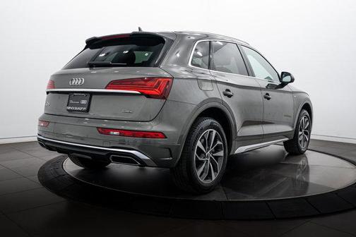 2023 Audi Q5 45 S line Premium
