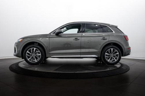2023 Audi Q5 45 S line Premium