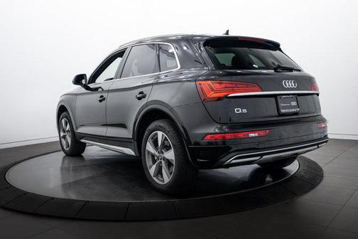 2024 Audi Q5 40 Premium